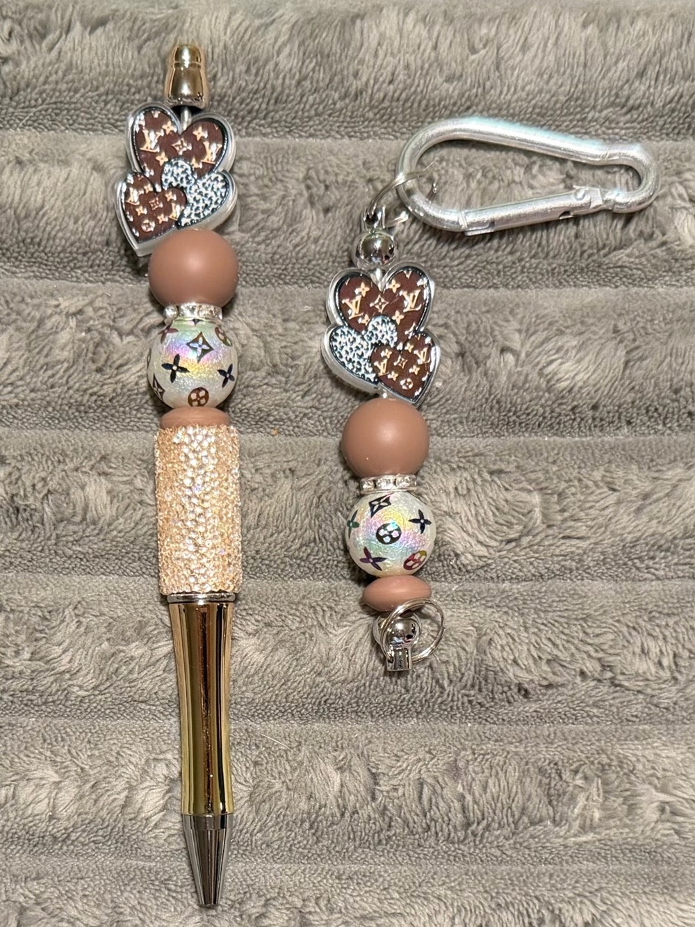 Beige and Gold Heart Charm Pen & Keychain Set